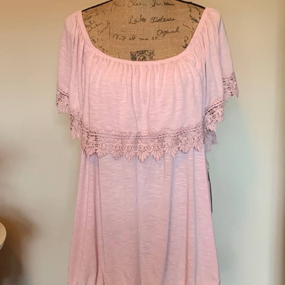 paper tee Tops - Cute plus top-New!